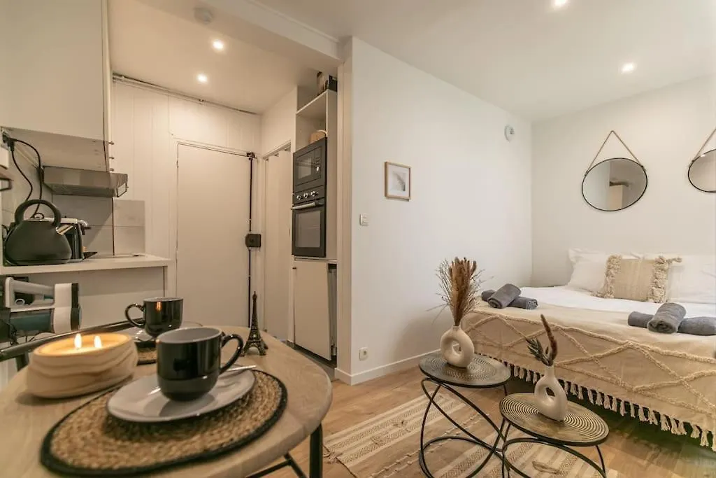 Cosy Appartement Centre Paris 18 Frankrike